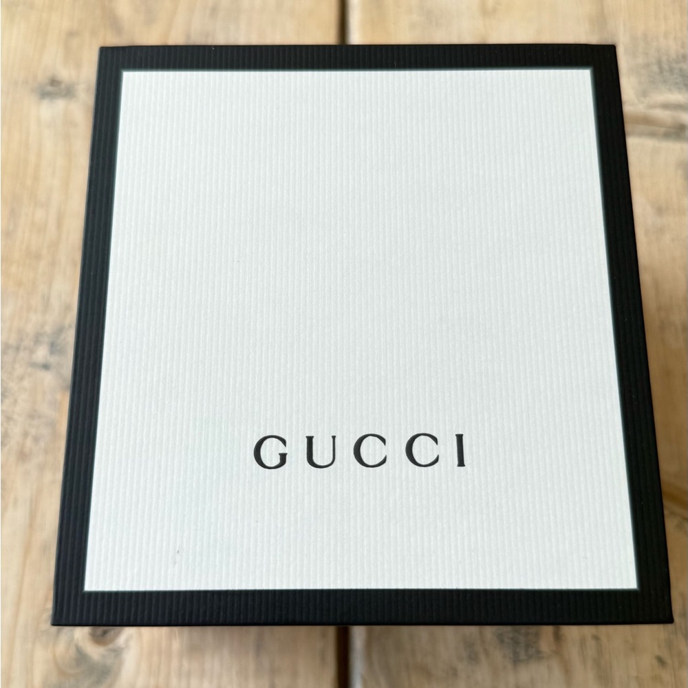 NWT Gucci G-timeless YA126596 Two tone Women's watch 27mm with box & papers! - Picture 7 of 7